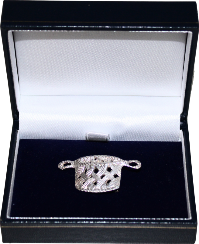 Brooch1 copy.png